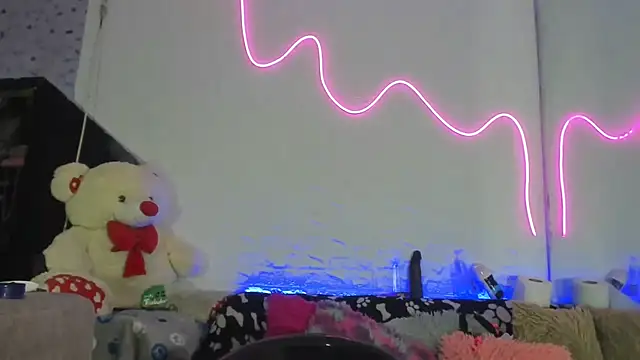 CelesteGill_ webcam