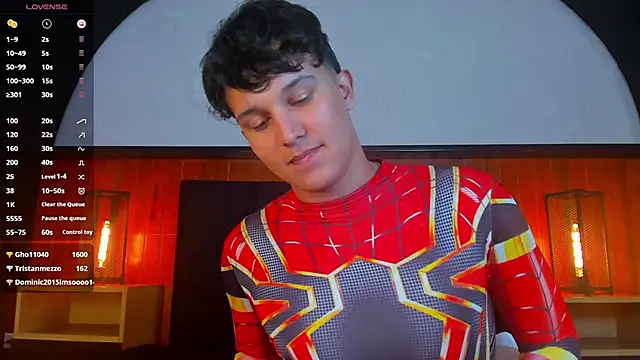 Leo_Savage_ webcam