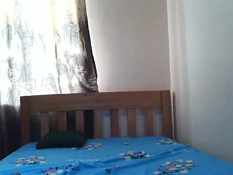 AlexaLoverxo webcam