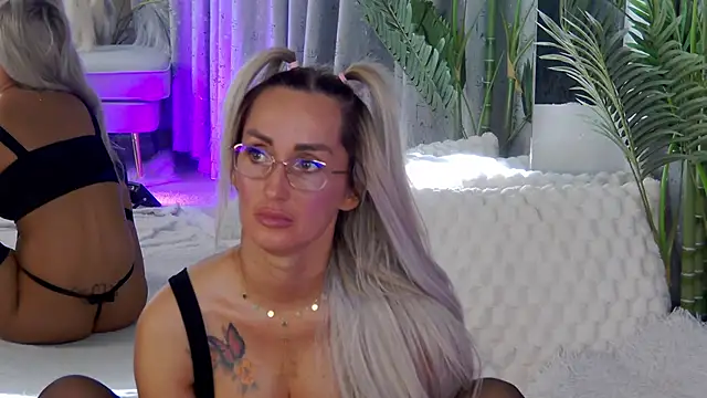 IsabelleEthan webcam