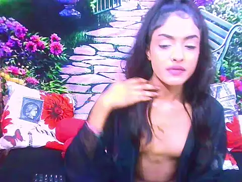 IndianPretty14u2Luv webcam