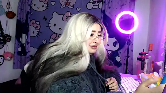 lussyevans24 webcam