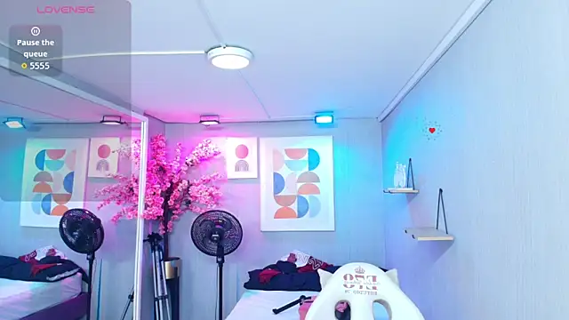 Maggy_t18 webcam