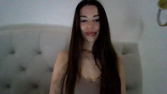 Mika_Gold webcam