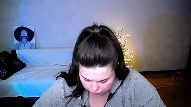 Emily_Mo webcam