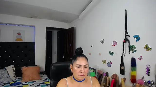 mature_bigboobs10 webcam