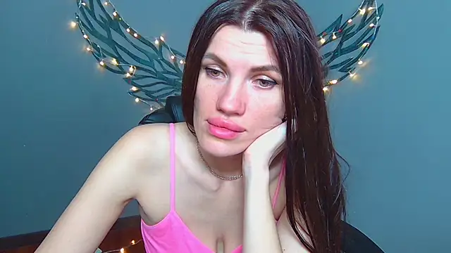 MilaLoona webcam