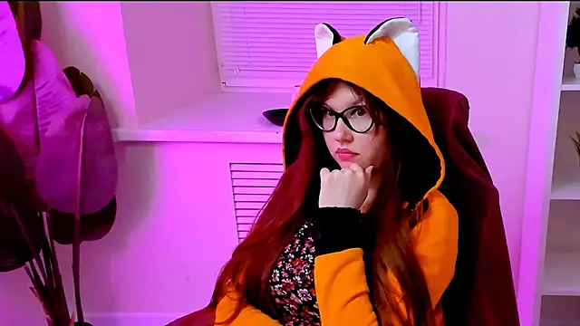 CarolGiggly webcam