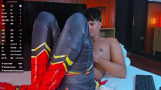 Leo_Savage_ webcam