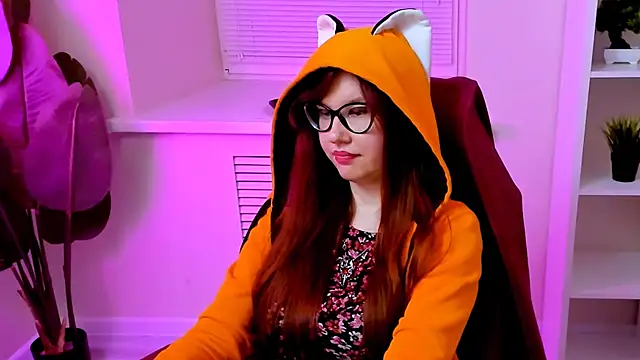 CarolGiggly live sex cam