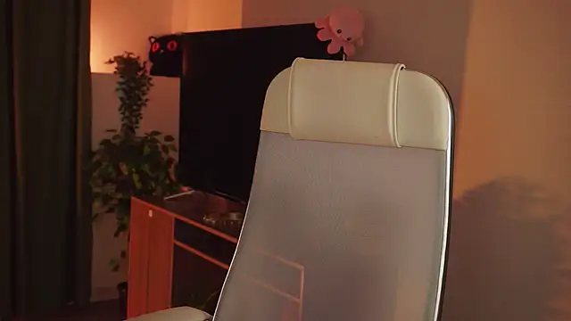 EllieCutes webcam