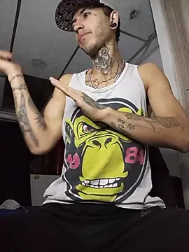 Tattoboy19cm webcam