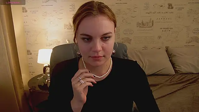 Glow_Margo webcam