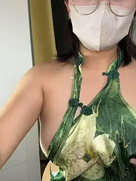 pumpkin_91 (F young) - 脱光上衣5分钟（take off top