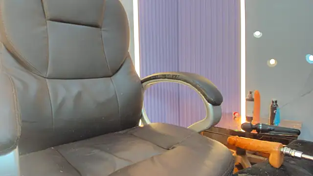Mila_Leon live sex cam