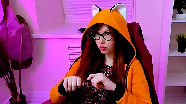 CarolGiggly webcam