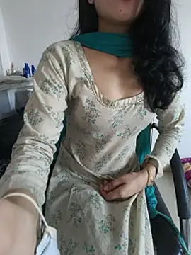 zoya_baby_ webcam