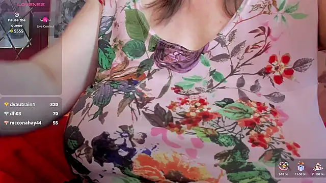KellyPerfection webcam