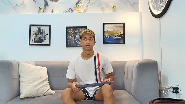 GOLD_BOYS webcam
