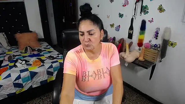 mature_bigboobs10 webcam