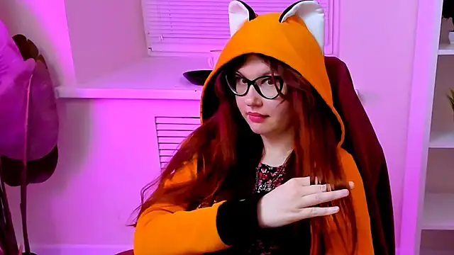 CarolGiggly webcam
