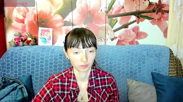 TayanaJons webcam
