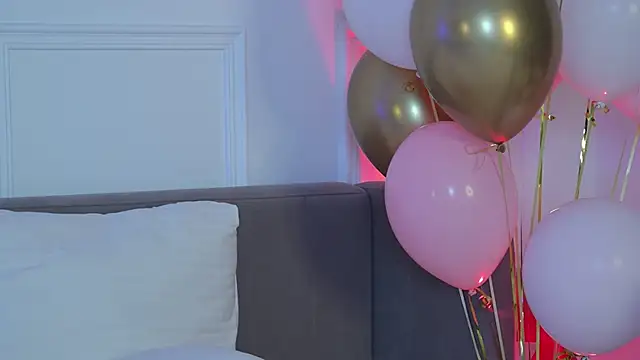meganstrane - MeganStrane's free webcam - UK Sex Cams