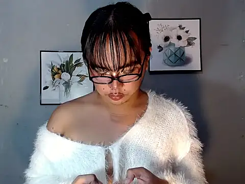 Asianblk_barbiedoll webcam