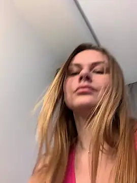 NikoleTime webcam