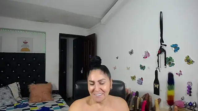 mature_bigboobs10 webcam