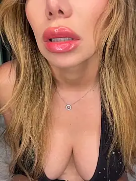 NiaCrawfordd webcam