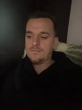 huge_cock22cm - Huge_cock22cm's free webcam - UK Sex Cams