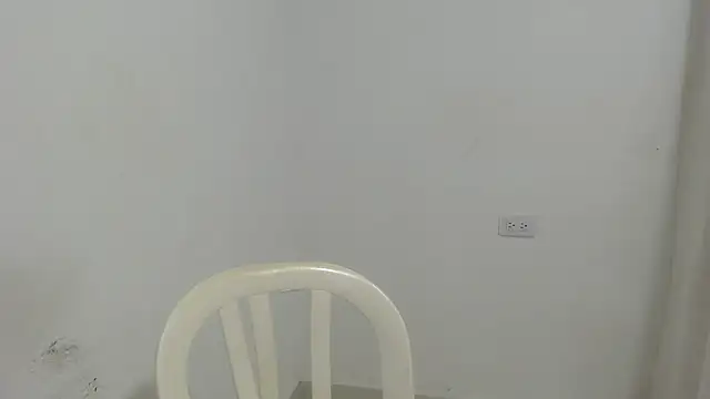 estefania224 live cam
