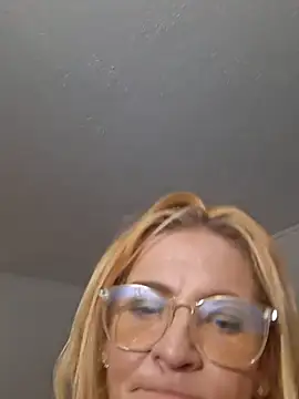 Goldenndoll