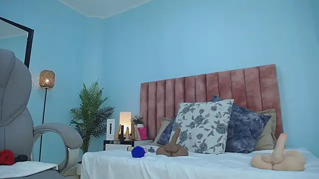 nana_levy webcam