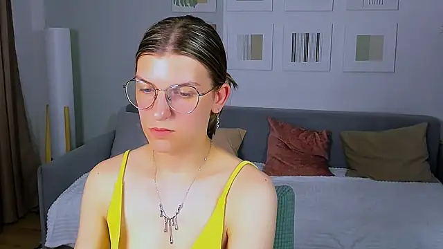 AnnaThorne webcam