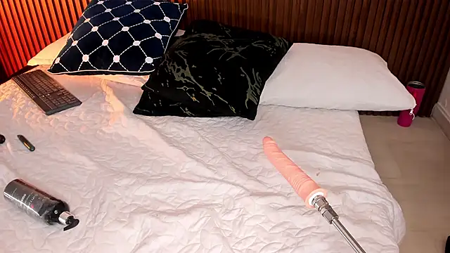_mishelle webcam