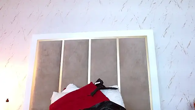 ArielleWilde webcam
