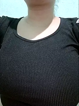 Shine_Mai webcam