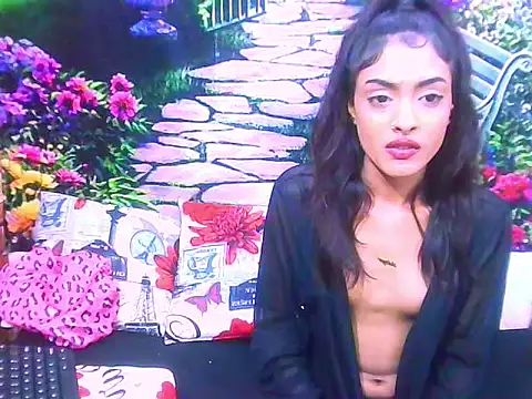 IndianPretty14u2Luv webcam