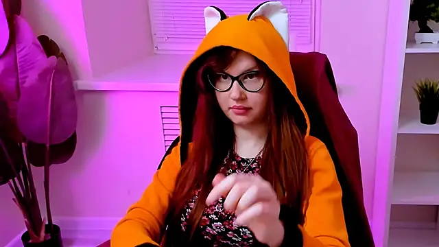 CarolGiggly webcam