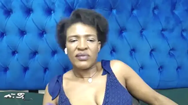 SpicyQueenxxxx webcam