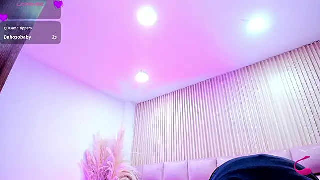 JulietaKane webcam