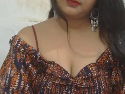 POOJA_199 webcam