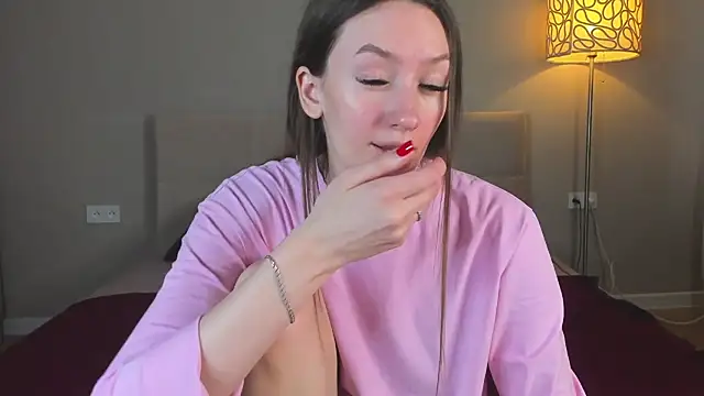 cutienaughtygirl webcam