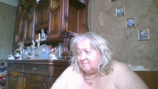 Lala-Love56 webcam