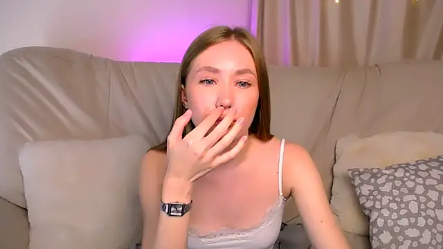 EllyColins webcam