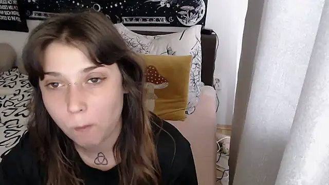AlienforTwenty webcam