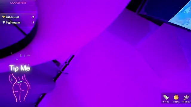 YazminJenner webcam