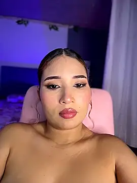 iamkyliewest webcam